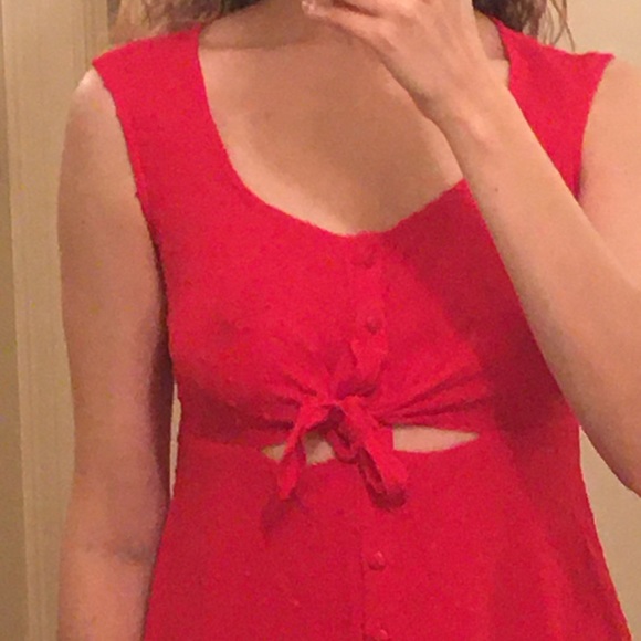 Red dress - Picture 3 of 4